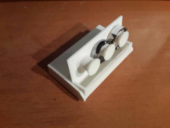 Byr Üç Yüzük Tutucu Kılıfı (Sadece Plastik Aparattır!!!) 3D - 3