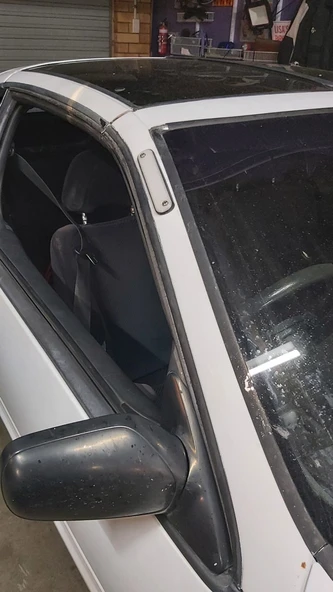 Byr Nissan NX Coupe - Bir Sütun Anten Boş (Sadece Plastik Aparattır!!!) 3D - 2