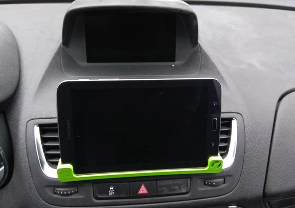 Byr Samsung TAB 3 7" (T210) / cep telefonu için Opel Mokka tablet tutucusu (Sadece Plastik Aparattır!!!) 3D - 2