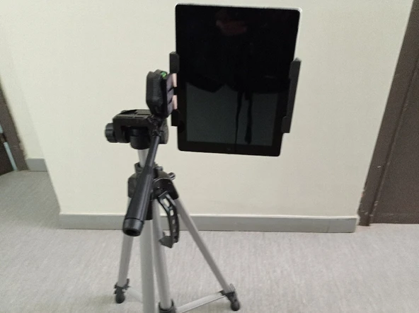 Byr Tripod için iPad sahibi (Sadece Plastik Aparattır!!!) 3D - 2