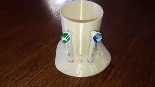 Byr "Oral B" tipi diş fırçaları için tutucu. (Sadece Plastik Aparattır!!!) 3D