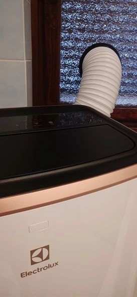 Byr Electrolux kliması için Windows Adaptörü (Sadece Plastik Aparattır!!!) 3D - Resim 3