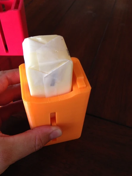 Byr Tereyağı tomurcuğu (Sadece Plastik Aparattır!!!) 3D