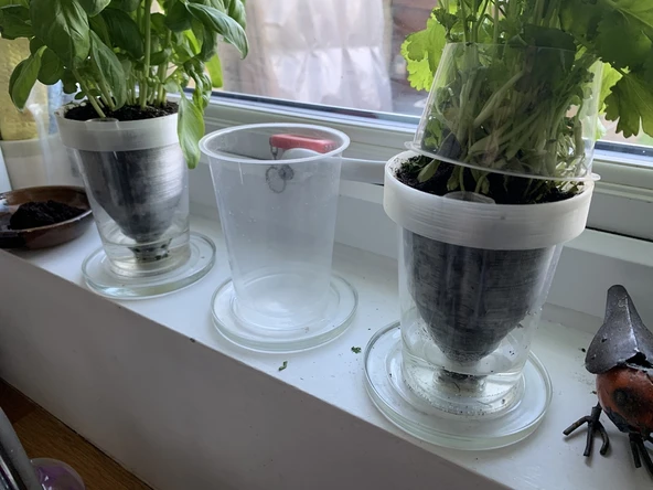 Byr Kendini sulandıran yoğurt pot ekici (Sadece Plastik Aparattır!!!) 3D