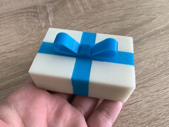 Byr HEDİYE KUTUSU 72 x 42 x 27 (40) (Sadece Plastik Aparattır!!!) 3D - 3