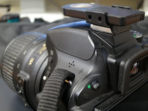 Byr Kameralar için uzaktan kumanda sahibi (Sadece Plastik Aparattır!!!) 3D - 4