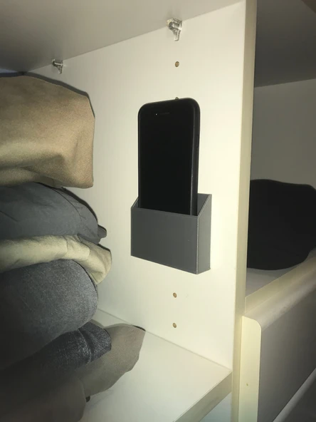 Byr Dolap cep telefonu sahibi (Sadece Plastik Aparattır!!!) 3D - 4