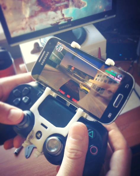 Byr PS4 Dualshock 4 - Akıllı Klip (Samsung Galaxy S4 Mini) (Sadece Plastik Aparattır!!!) 3D - 2