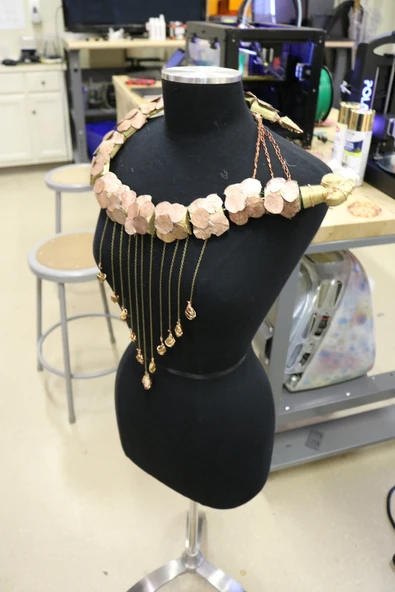 Byr Yılan kolyesi (Sadece Plastik Aparattır!!!) 3D ürün görseli