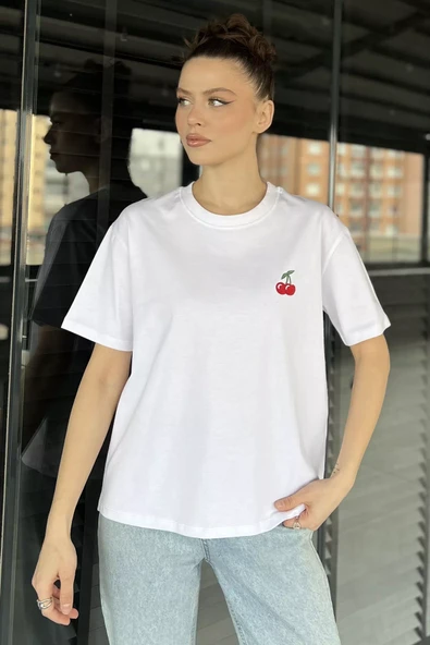 Beyaz Kadın Bisiklet Yaka Kiraz Nakışlı Tişört - 2
