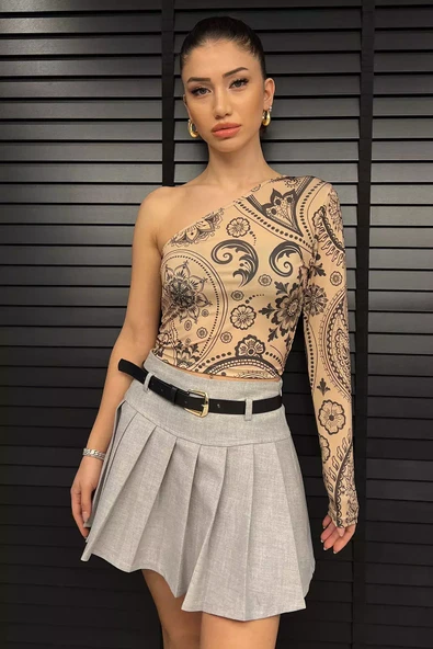 Bej Desenli Tek Kol Detaylı Kadın Croptop Bluz - 1