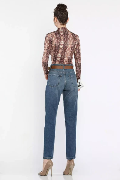 Koyumavi Kadın Kemer Detaylı Mom Jean Kot Pantolon - 3