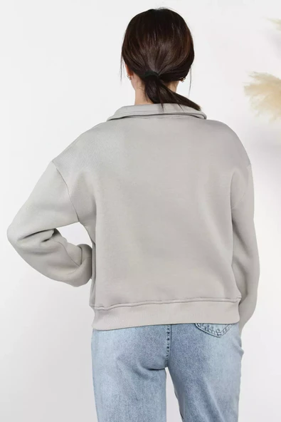 Gri Dik Yaka Yarım Fermuarlı Şardonlu Kadın Sweatshirt - 3