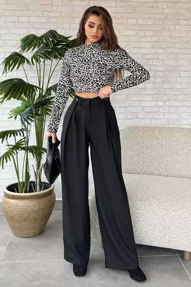 Siyah Kadın Bel Piliseli Düğme Detaylı Bol Paça Pantolon - 1