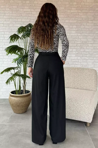 Siyah Kadın Bel Piliseli Düğme Detaylı Bol Paça Pantolon - 4