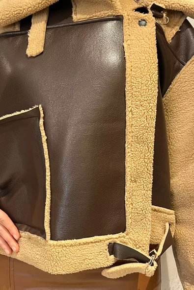 Bisküvi Kahve Kadın Çıtçıt Detaylı Peluş Garnili Suni Deri Mont - 3