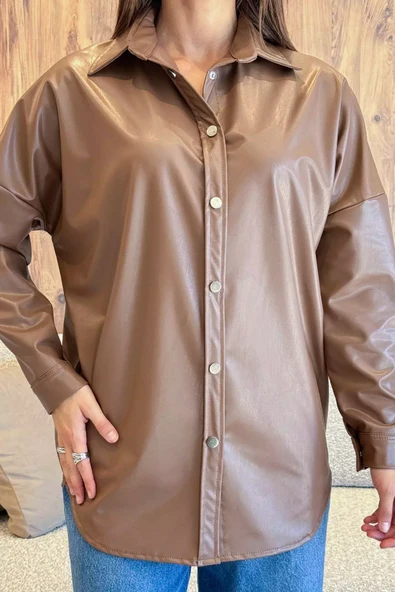 Taba Çıtçıtlı Suni Deri Kadın Gömlek - 3