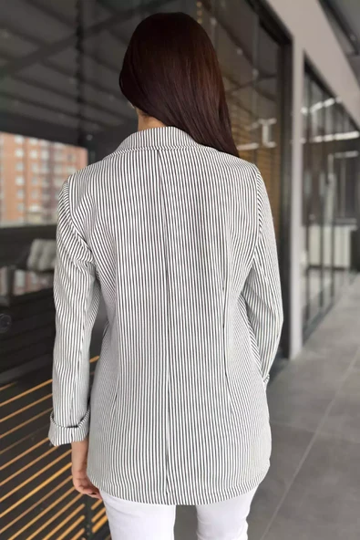 Beyaz Kadın Çizgili Duble Kol Blazer Ceket - 4
