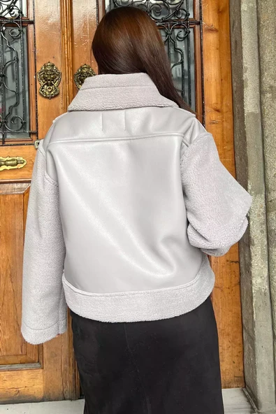 Gri Kadın Çıtçıt Detaylı Peluş Garnili Suni Deri Mont - 4