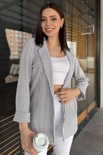 Beyaz Kadın Çizgili Duble Kol Blazer Ceket - 2