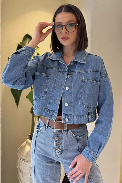 Mavi Kemer Detaylı Kadın Kısa Jean Kot Ceket - 1