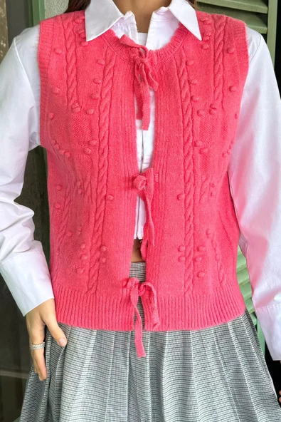 Pembe Kadın Örgü Desenli Bağlamalı Triko Yelek - 3