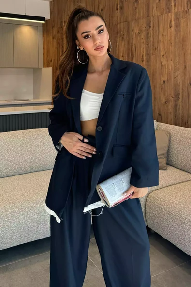 Lacivert Kadın Astarlı Oversize Arka Yazılı Blazer Ceket