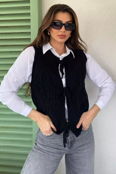 Siyah Kadın Örgü Desenli Bağlamalı Triko Yelek - 2