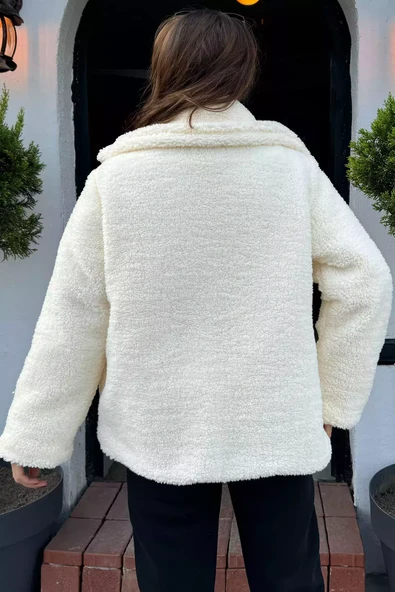 Krem Kadın Çoban Düğmeli Astarlı Peluş Mont - 4