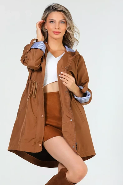 Camel Kadın Kapüşonlu Çizgi Detaylı Trençkot - 5