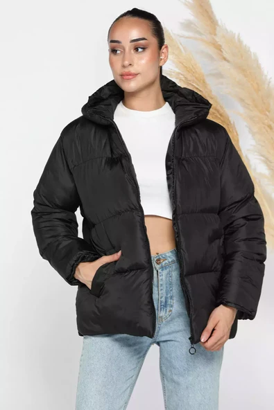 Siyah Kadın Kapüşonlu Oversize Şişme Mont