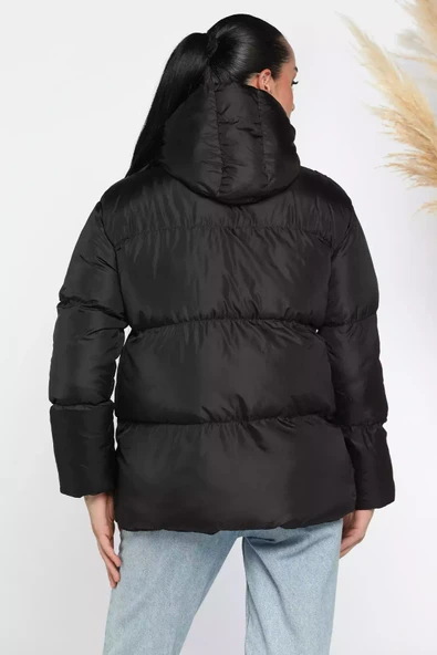 Siyah Kadın Kapüşonlu Oversize Şişme Mont - 3
