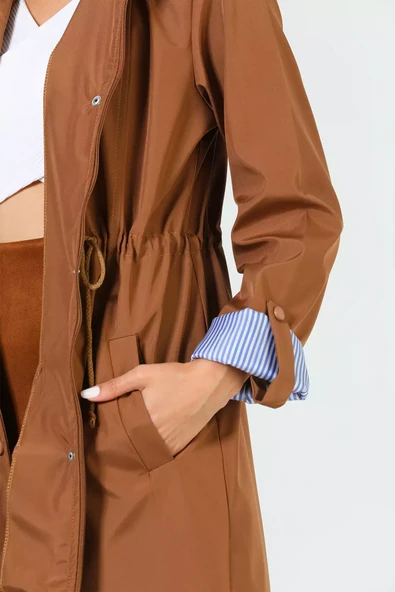 Camel Kadın Kapüşonlu Çizgi Detaylı Trençkot - 6