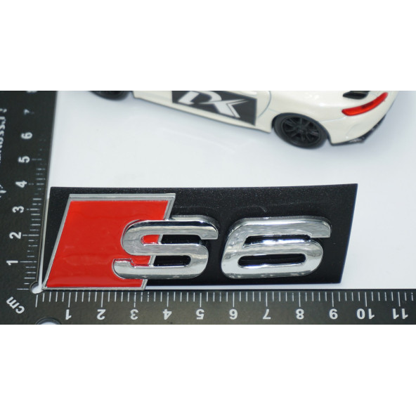 DK Tuning S6 Gümüş Kırmızı 3D Ön Panjur Logo Audi İle Uyumlu - 4
