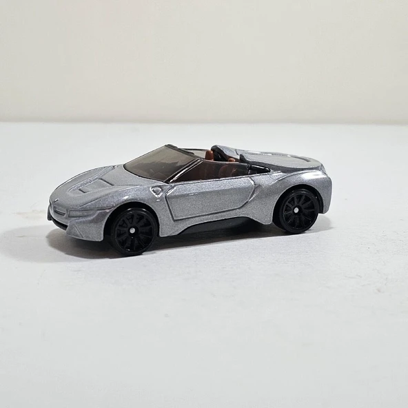 Hot Wheels Tekli Arabalar BMW i8 Roadster HKH44 - Resim 3