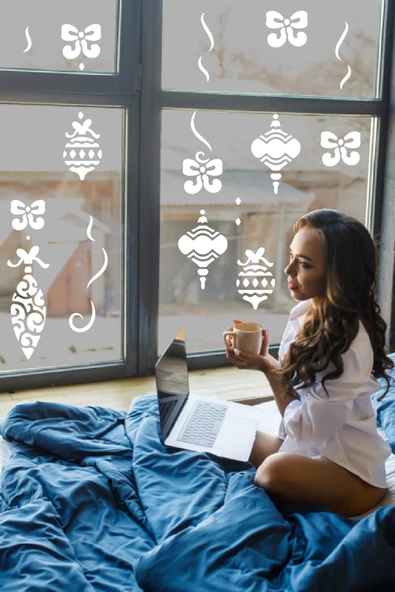 İndispensableyl Yılbaşı Happy New Year  Çıkartma Süsü ÖZEL Yıl Süsü Parti Cam Süsü Noel Ağacı Kar Tanesi ürün görseli