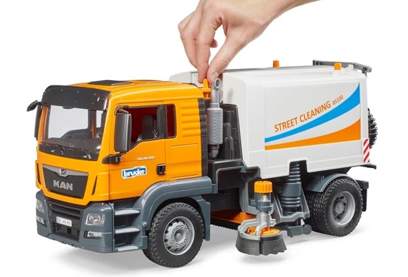 Bruder Man Tgs Cadde Temizlik Aracı BR03780 - Resim 3