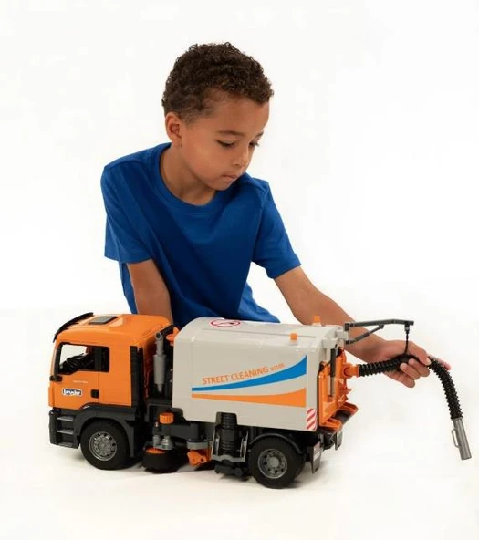 Bruder Man Tgs Cadde Temizlik Aracı BR03780 - Resim 5