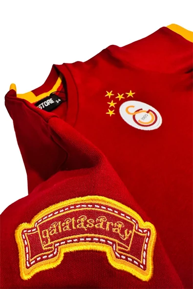 Galatasaray Orijinal 5 Yıldızlı Kırmızı Basic Çocuk T-shirt + Uçlu Kalem Set Hediyelik Ahşap Kutulu - Resim 5