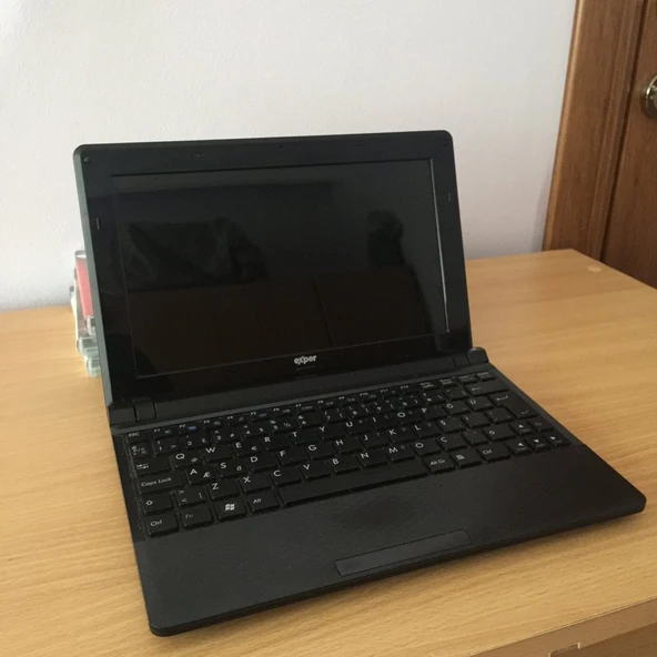 EXPER M1115 MİNİBOOK 11 İNÇ EKRAN ATOM N455 İŞLEMCİ 2 GB RAM İNTEL HD GÖRÜNTÜ (YENİLENMİŞ CİHAZ) ürün görseli