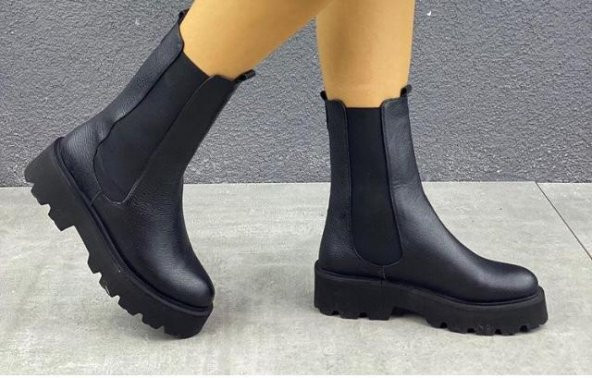 Kadın Kalın Taban Siyah  Hafif Eva Taban Lastikli Günlük Postal Bot