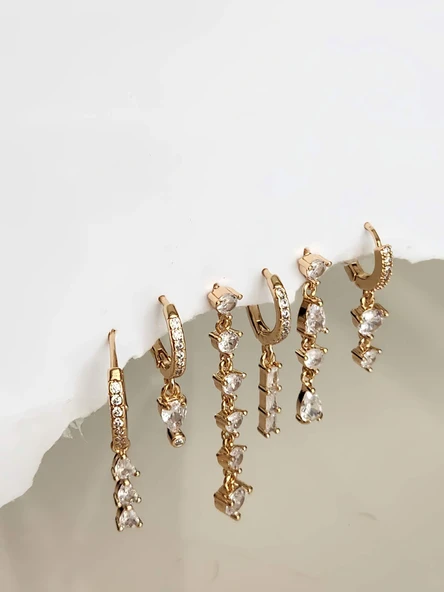 Yıldız Figürlü Çelik Gümüş Silver Renkli Küpe