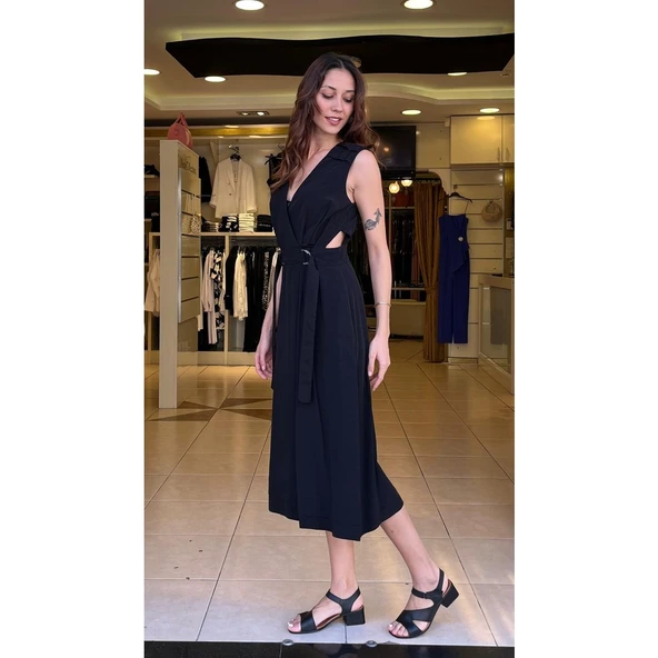 YANI PENCERE DETAY V YAKA ELBİSE ürün görseli 1