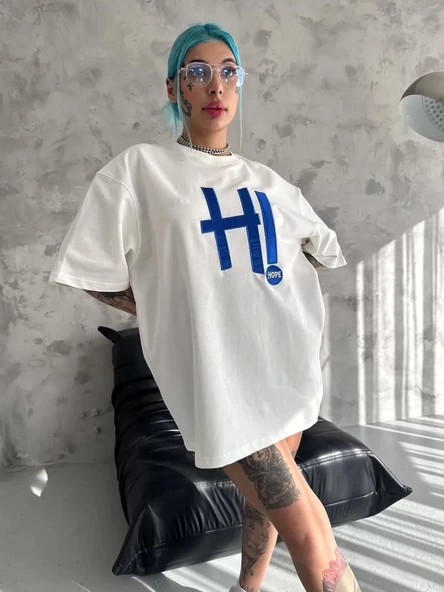 Unisex Nakış İşlemeli T-Shirt - Beyaz ürün görseli