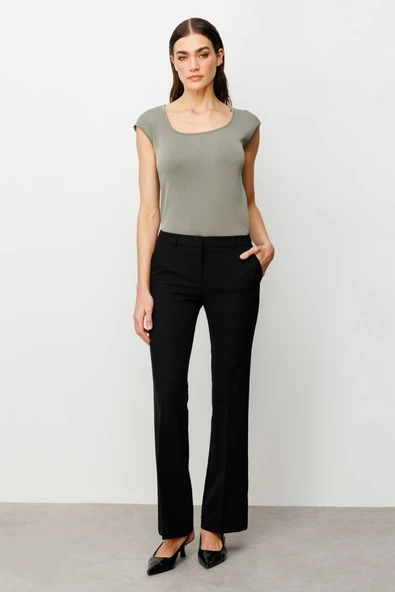 Ekol Yandan Cepli İspanyol Paça Pantolon ürün görseli 1