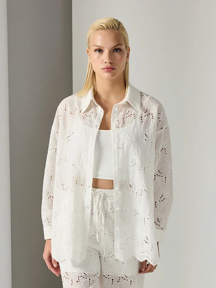 BRODE KUMAŞ ARKASI PENCERELİ GÖMLEK