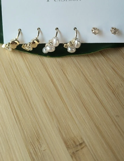 Monalisa Home Gold Renk Lüks Gösterişli  Figürlü Üçlü Küpe ürün görseli 1