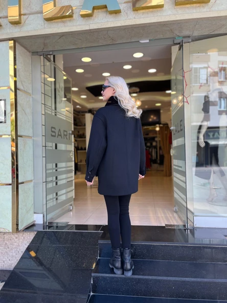 CEP DETAYLI KISA KAŞE KABAN