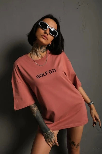 Kadın Sırt Golf Gtı Baskılı Oversize T-shirt - Gül Kurusu ürün görseli