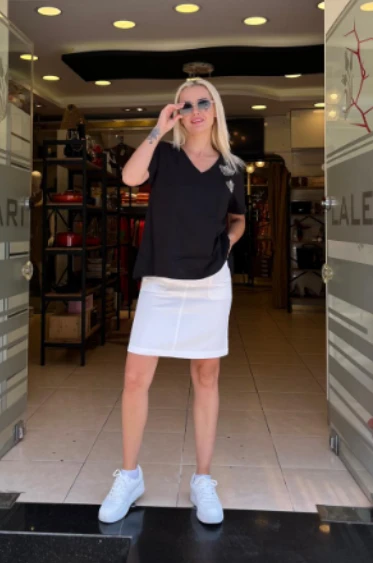 NAKIŞ İŞLEMELİ YUVARLAK YAKA TİŞÖRT - Resim 4